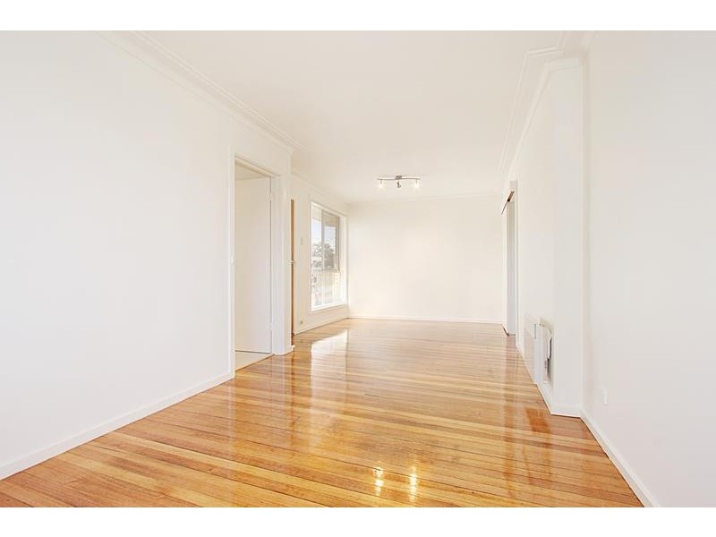 2/56 Oakes Avenue, Clayton South VIC 3169