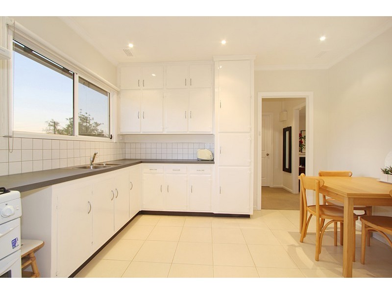 9 Moorong Street, Chadstone VIC 3148