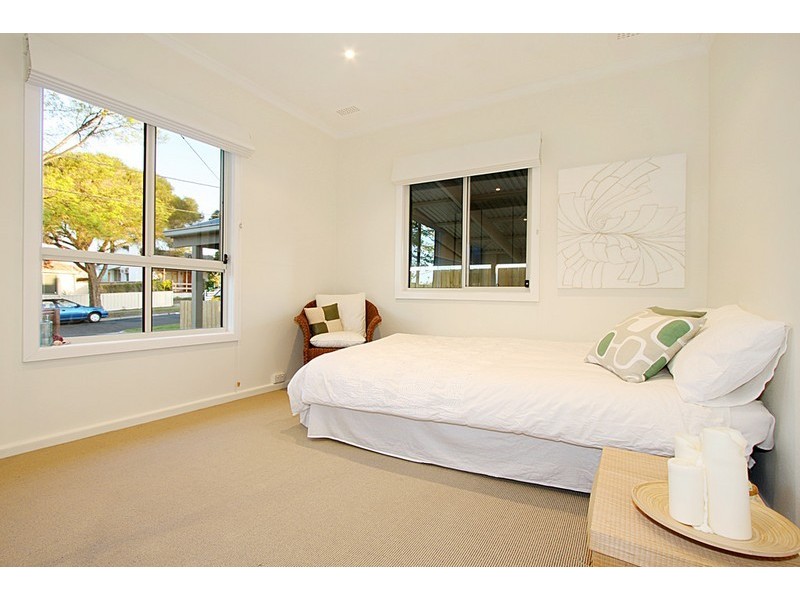 9 Moorong Street, Chadstone VIC 3148