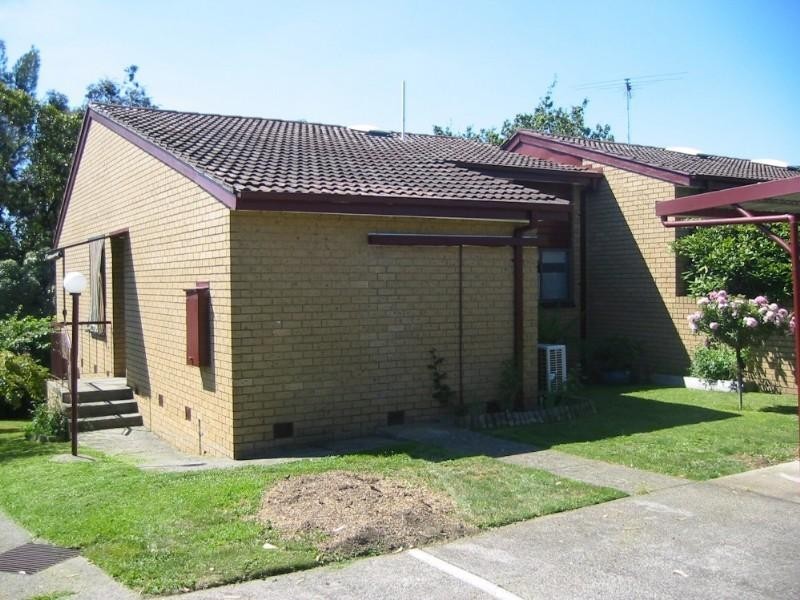 30/2a Inga Court, Oakleigh East VIC 3166