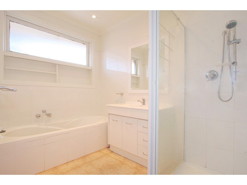 1/7 Aenone, Noble Park VIC 3174