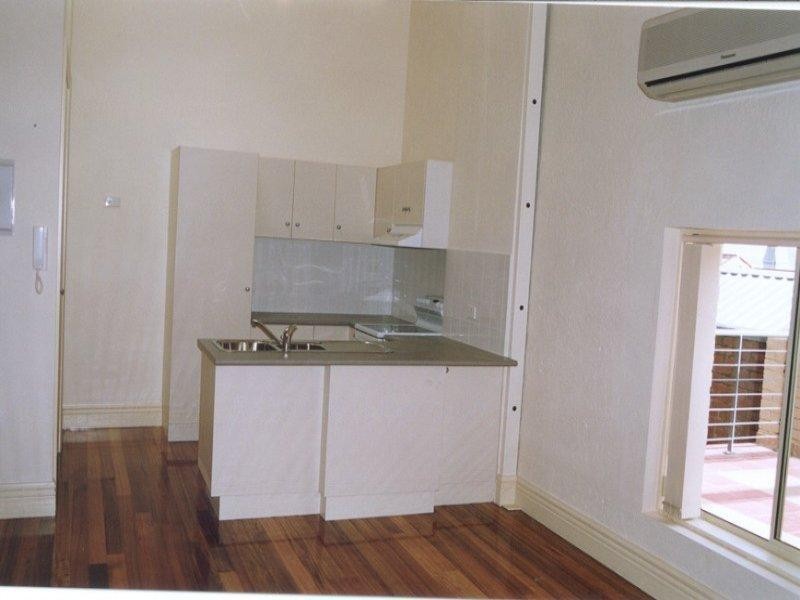 1/49-51 Portman Street, Oakleigh VIC 3166