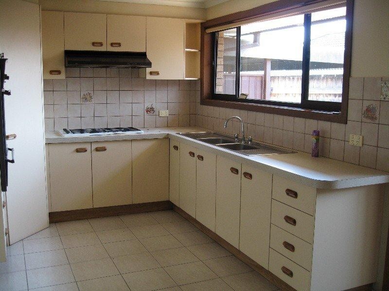 3/18 Legon Road, Oakleigh South VIC 3167