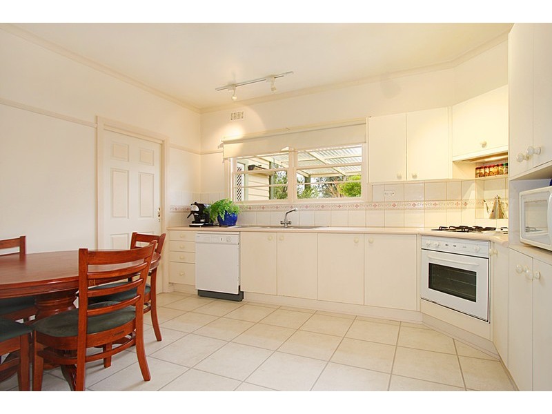 25 Frank Avenue, Clayton VIC 3168