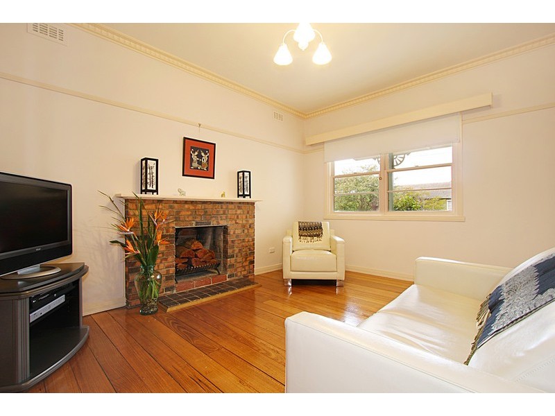 25 Frank Avenue, Clayton VIC 3168
