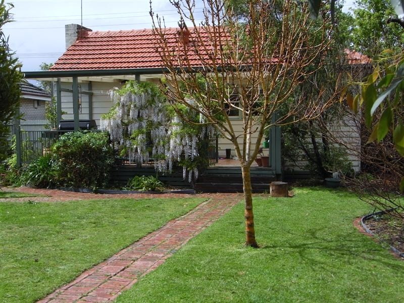 25 Frank Avenue, Clayton VIC 3168