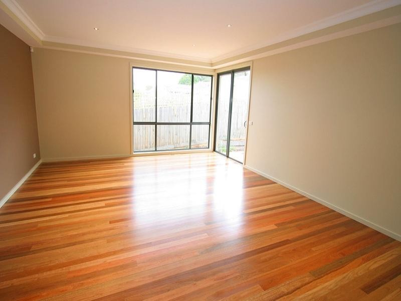 2/51 Oakpark Drive, Chadstone VIC 3148