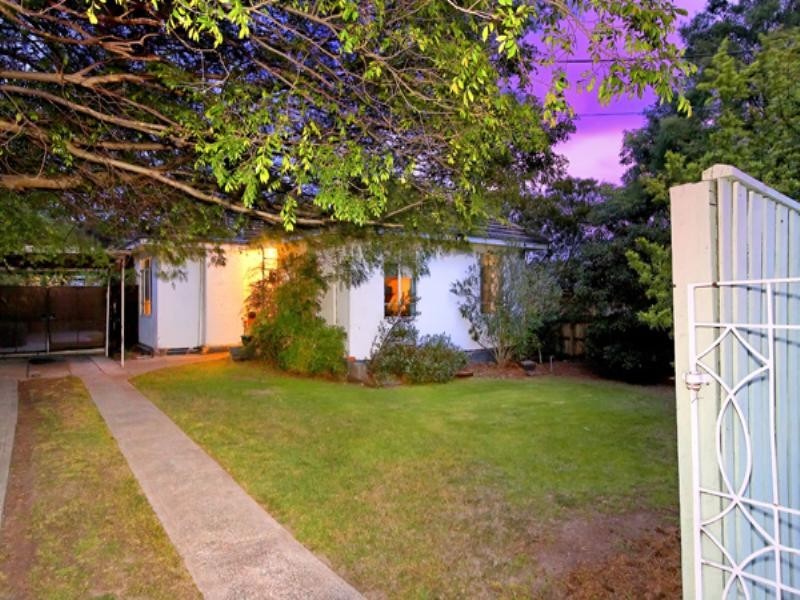 22 Salisbury Road, Ashwood VIC 3147