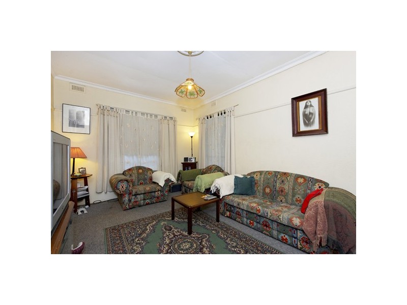 22 Salisbury Road, Ashwood VIC 3147