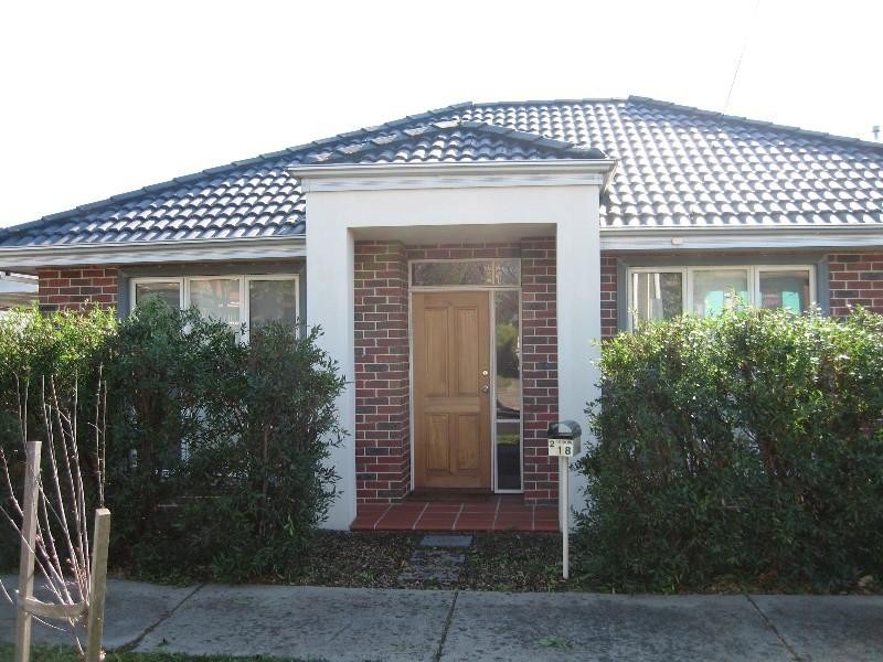2/18 Moorong Street, Chadstone VIC 3148