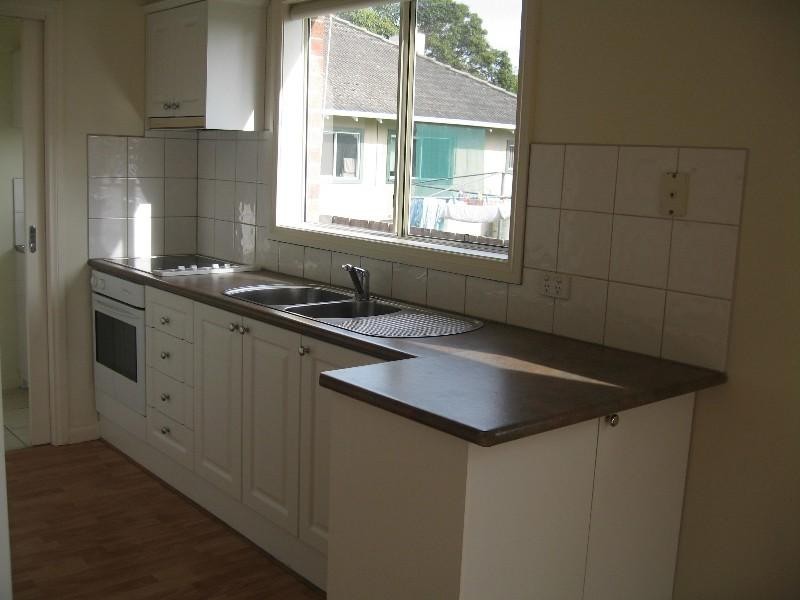 2/18 Moorong Street, Chadstone VIC 3148