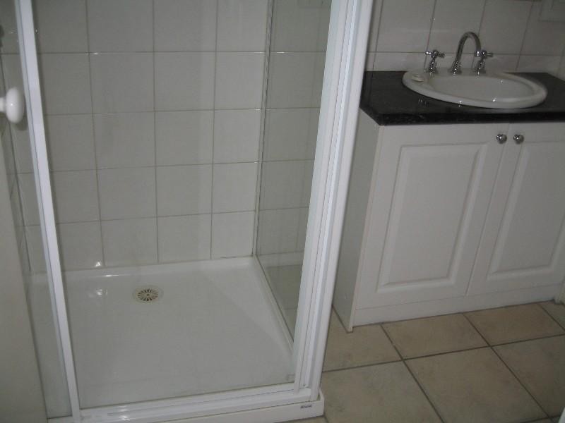 2/18 Moorong Street, Chadstone VIC 3148