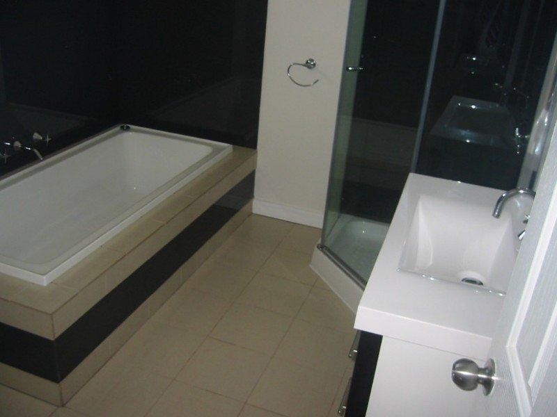 172 Ferntree Gully Road, Oakleigh East VIC 3166