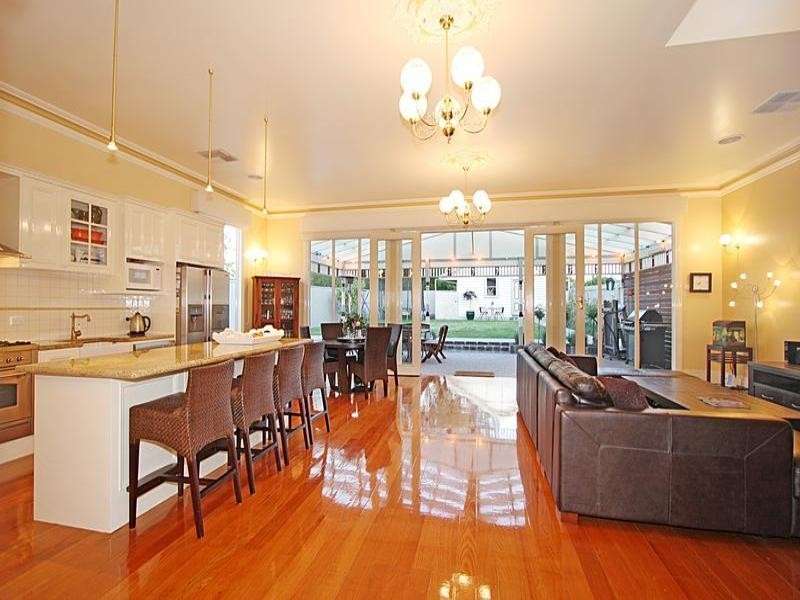 22 Darling Street, Hughesdale VIC 3166