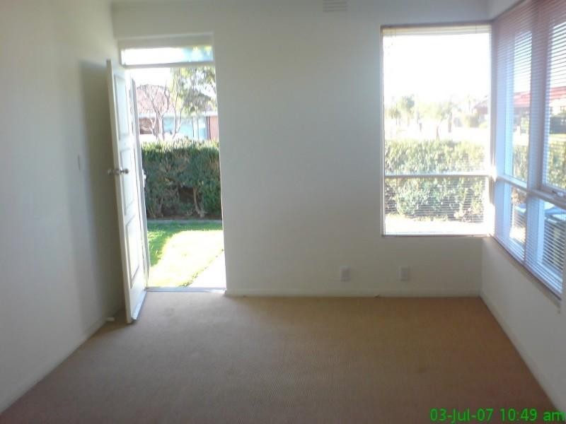 1/7 Myrtle Street, Noble Park VIC 3174