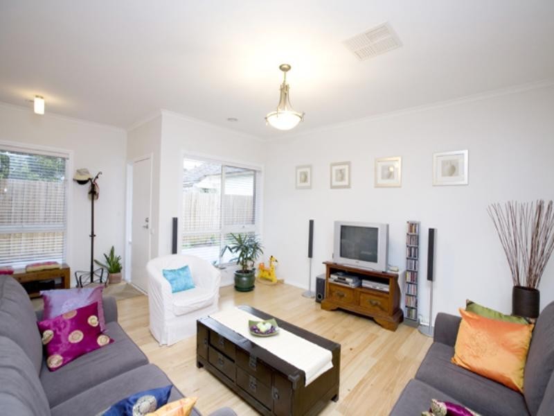 2/5 Peter Street, Oakleigh South VIC 3167