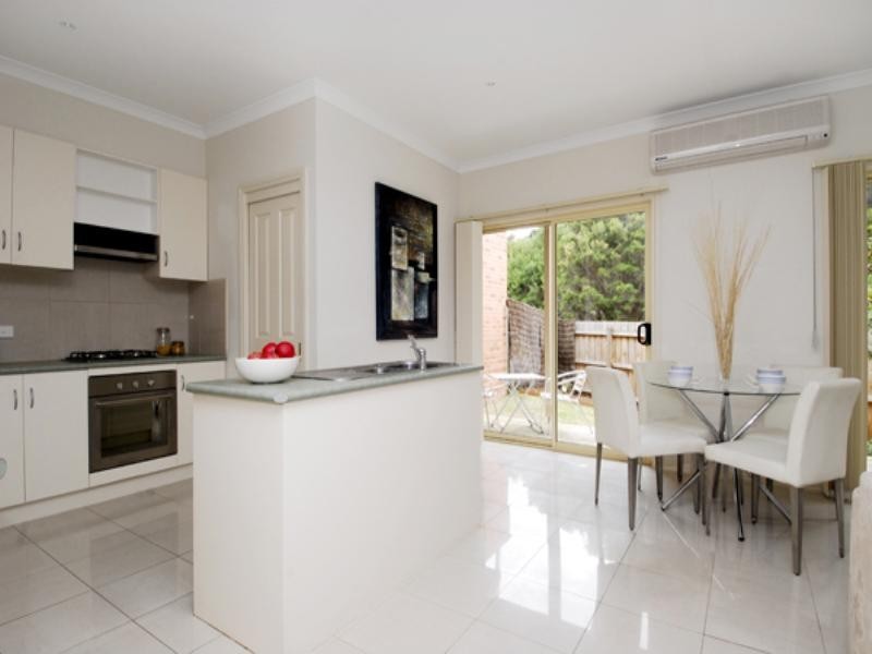 4/138 Ferntree Gully Road, Oakleigh East VIC 3166