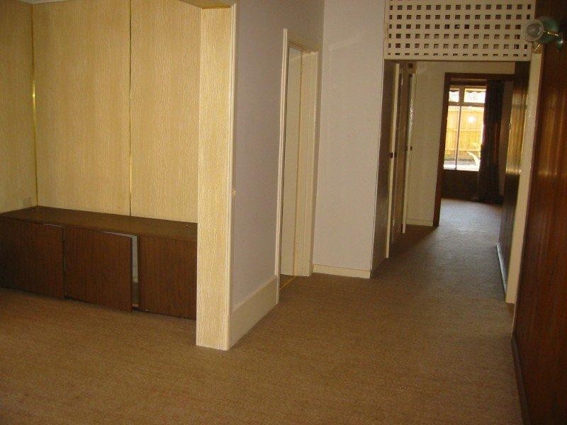 20 Cole Crescent, Chadstone VIC 3148