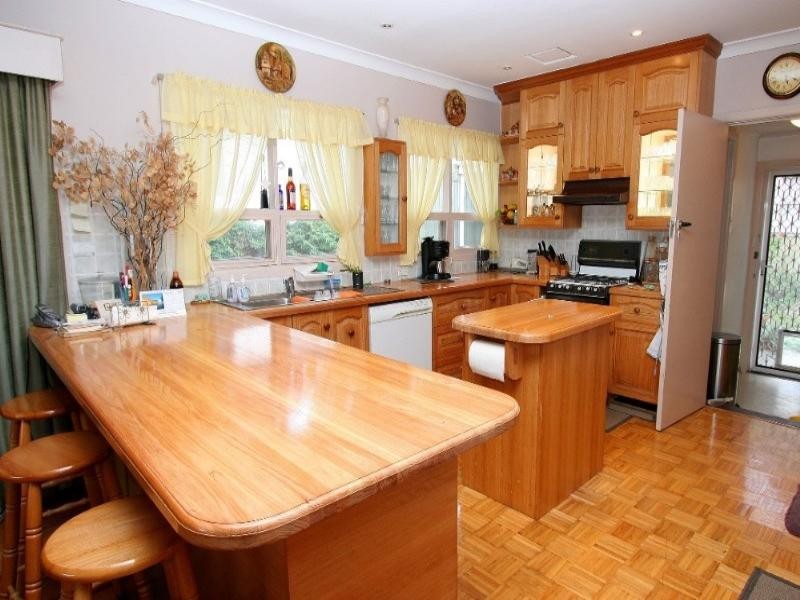 28 Hiscock Street, Chadstone VIC 3148