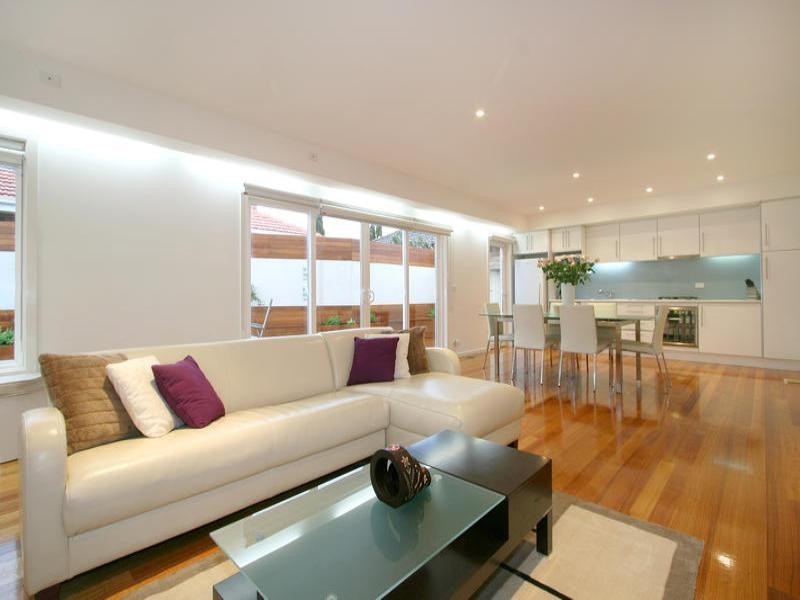 6 Kelvinside Street, Hughesdale VIC 3166