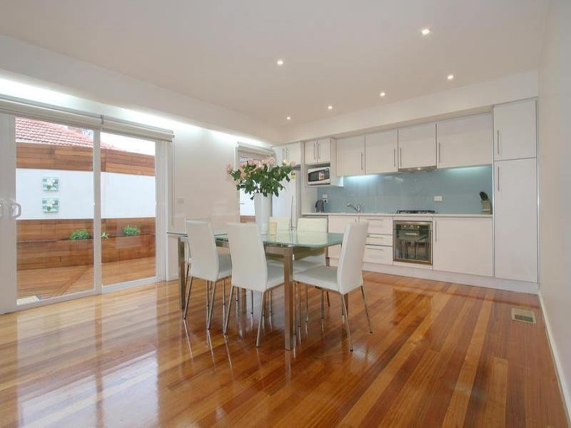 6 Kelvinside Street, Hughesdale VIC 3166