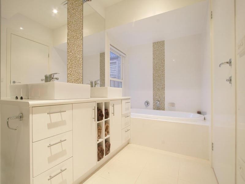 6 Kelvinside Street, Hughesdale VIC 3166