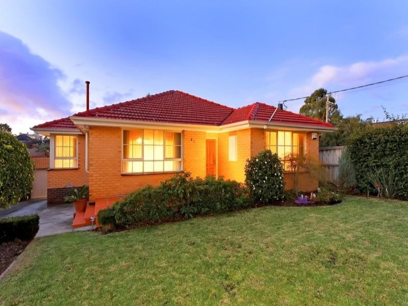 41 Fairland Avenue, Oakleigh East VIC 3166