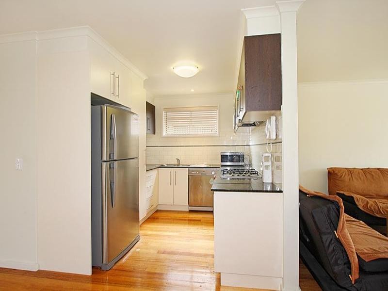 1/4 Fortuna Street, Clayton VIC 3168