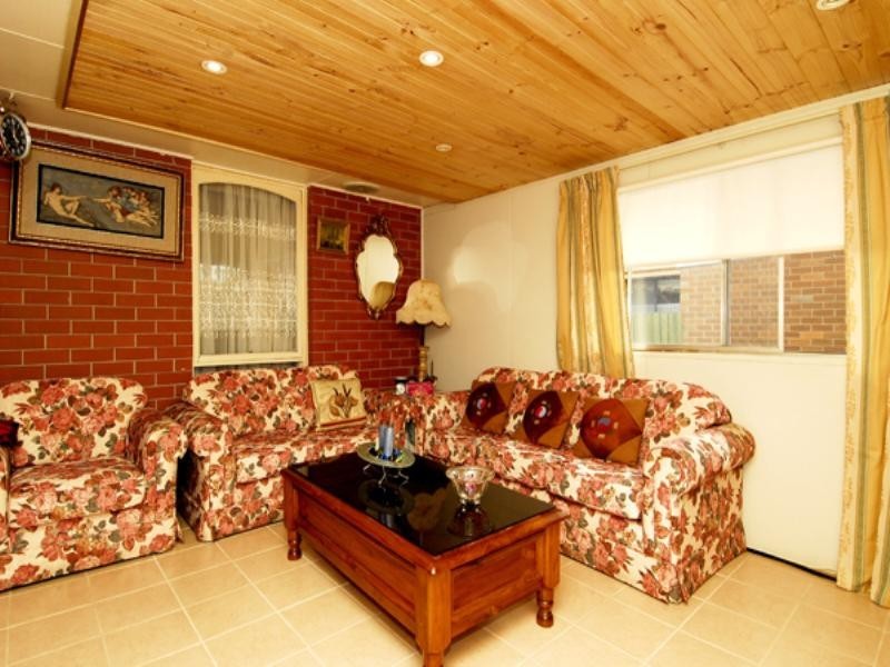 68 Glenelg Drive, Clayton South VIC 3169