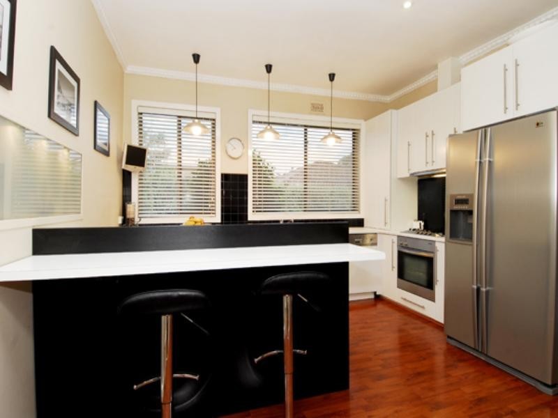 8 Beckett Street, Chadstone VIC 3148