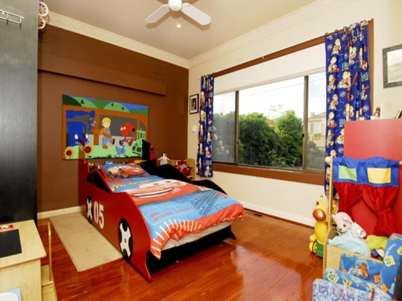 8 Beckett Street, Chadstone VIC 3148