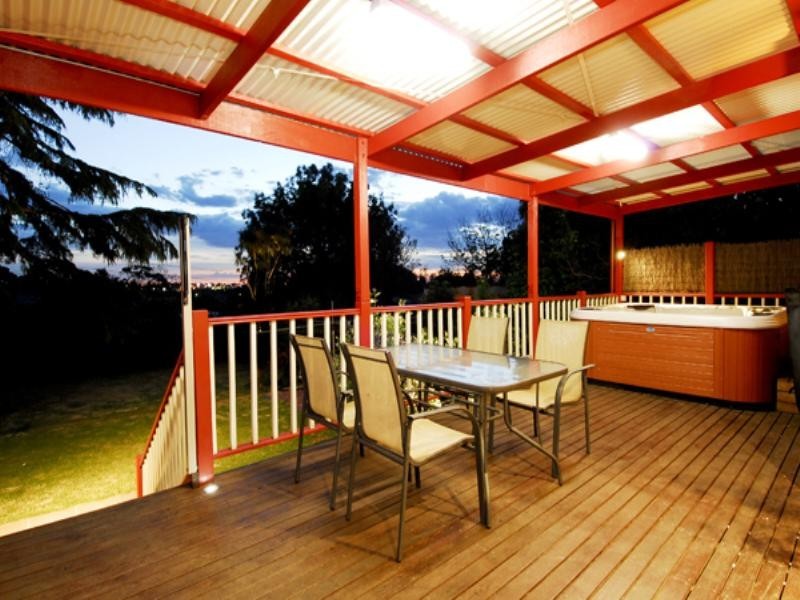 8 Beckett Street, Chadstone VIC 3148