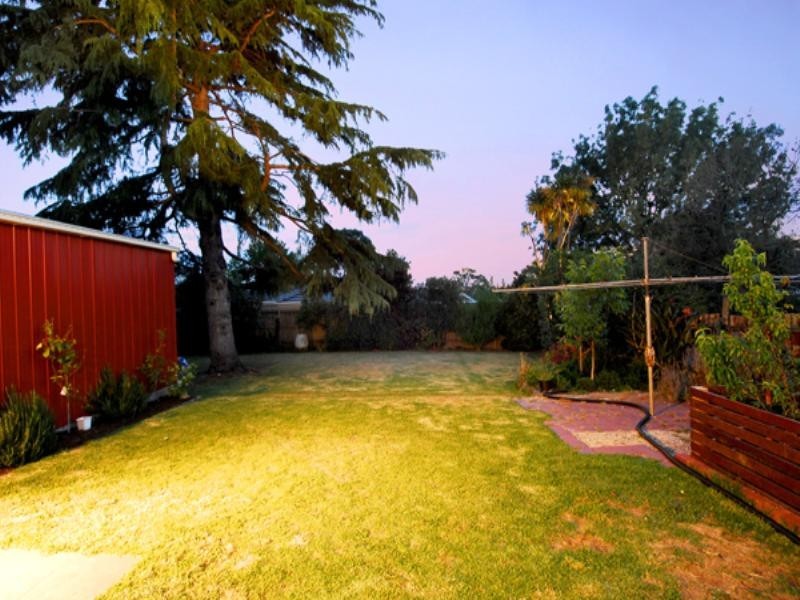 8 Beckett Street, Chadstone VIC 3148