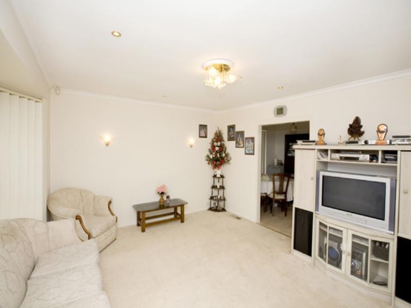 23 Glencannon Crescent, Clayton South VIC 3169