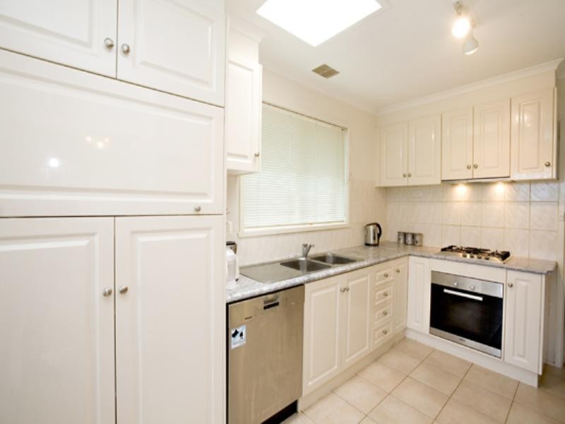 23 Glencannon Crescent, Clayton South VIC 3169