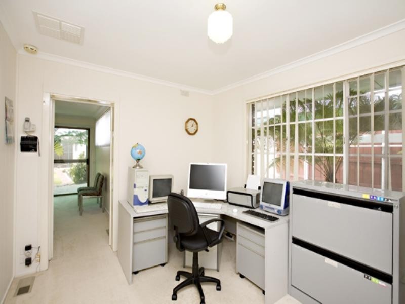 23 Glencannon Crescent, Clayton South VIC 3169