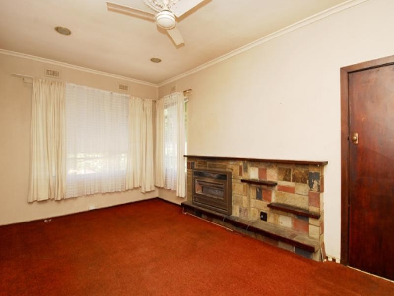 10 Bullarto Street, Chadstone VIC 3148