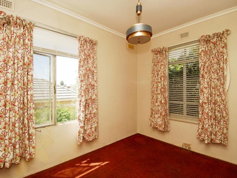 10 Bullarto Street, Chadstone VIC 3148