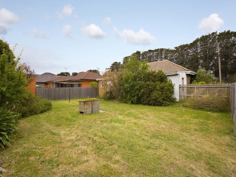 23 Gardiner Road, Clayton VIC 3168