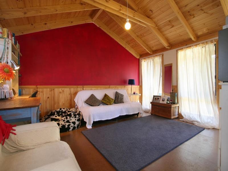 1 Paringa Court, Chadstone VIC 3148