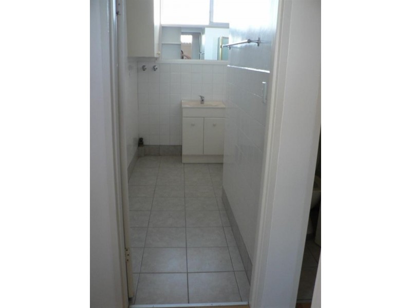 9/21 Camden Road, Hughesdale VIC 3166