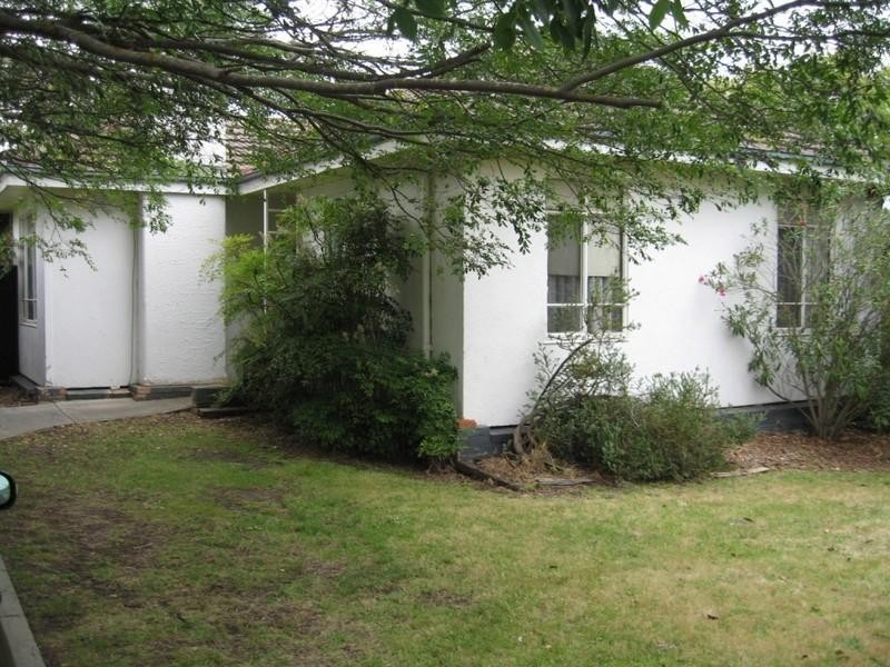 22 Salisbury Road, Ashwood VIC 3147