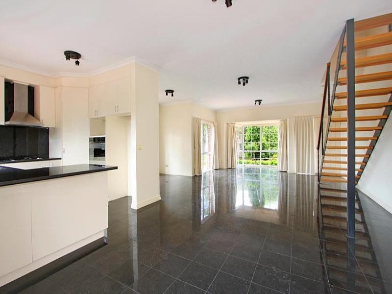 3/3 Stradbroke Street, Oakleigh South VIC 3167