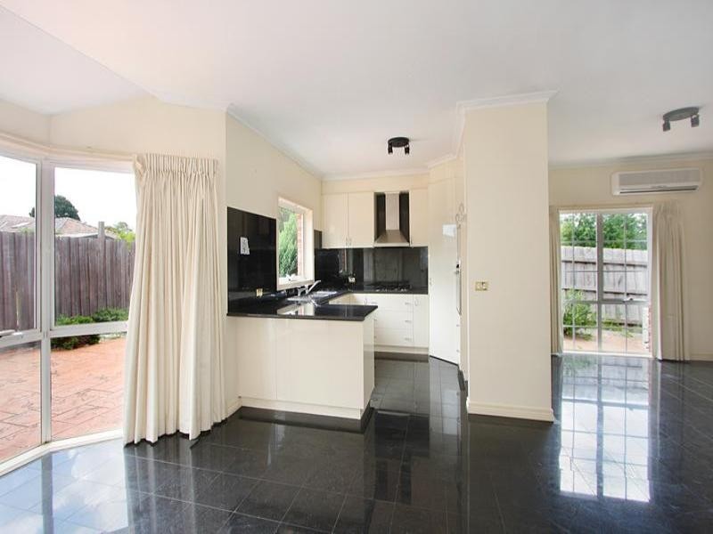 3/3 Stradbroke Street, Oakleigh South VIC 3167