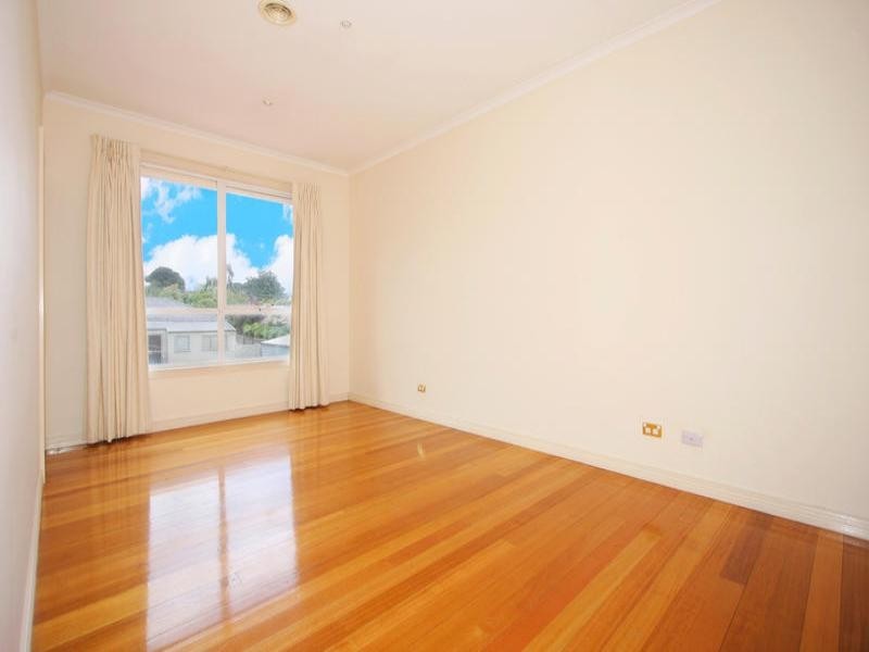 3/3 Stradbroke Street, Oakleigh South VIC 3167