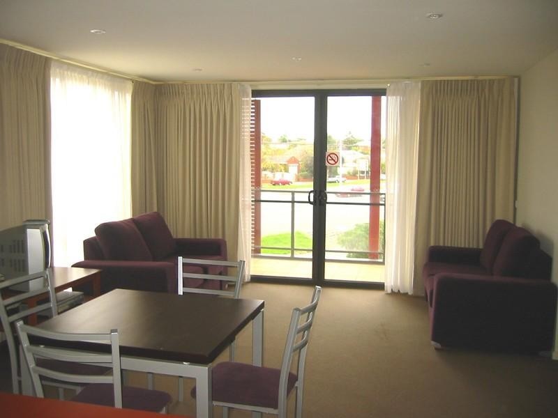 29/1554 Dandenong Road, Huntingdale VIC 3166