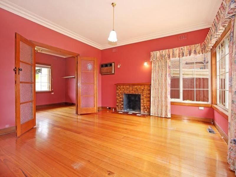 8 Winifred Street, Oakleigh East VIC 3166