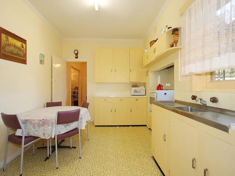 1090 North Road, Bentleigh East VIC 3165