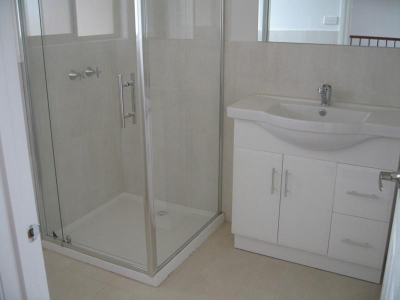 2/8 Jason Street, Oakleigh South VIC 3167