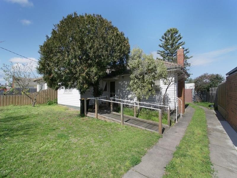 16 Byron Street, Clayton VIC 3168